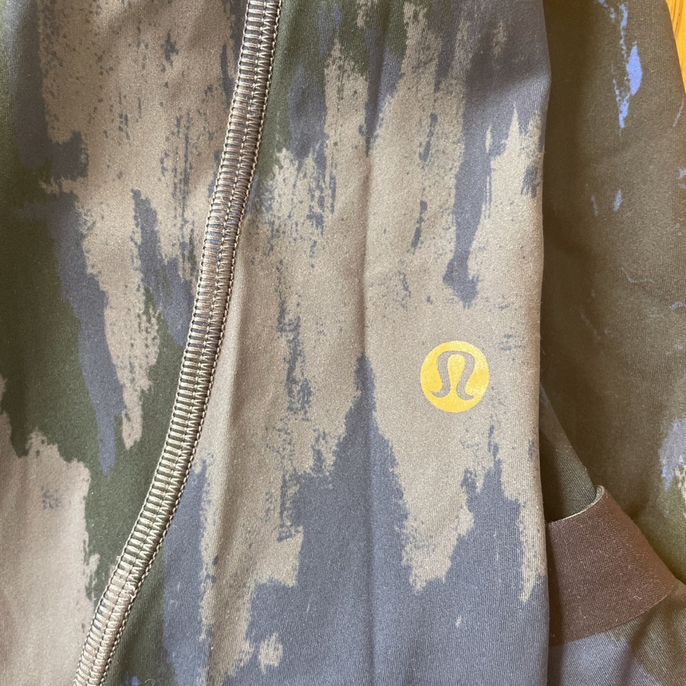 Robert geller limited edition lululemon leggings